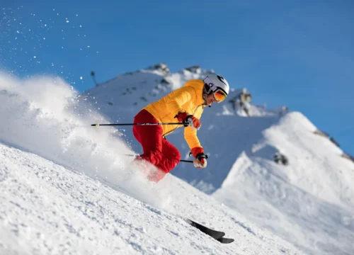 snow activities in Manali